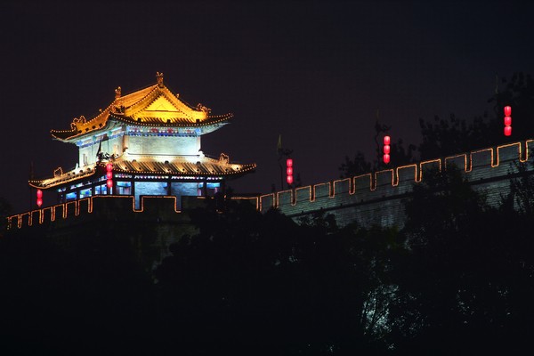 城墙夜色