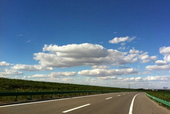 陕北晴空