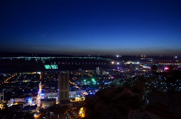神木夜景
