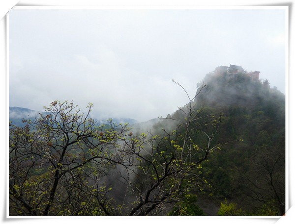 雨后香山